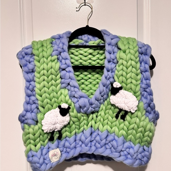 AUTH Heyays Sheep Sweater Vest - Picture 2 of 3